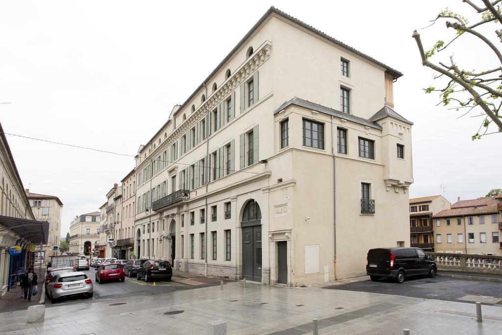 Grand De Castres Hotel 4*