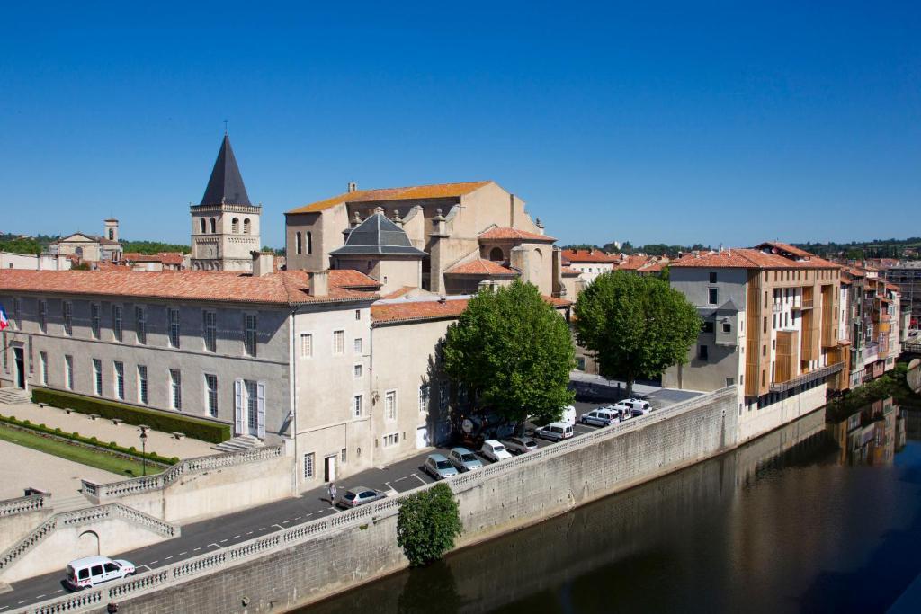 Hotel Grand De Castres Castres (Tarn)